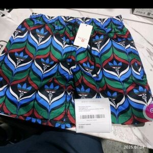 Gucci Men's Multicolor Patterned Shorts